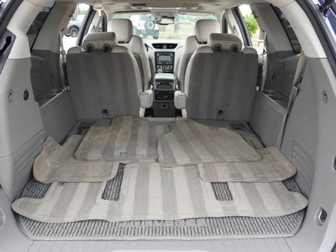 Used 2014 Chevrolet Traverse LTZ FWD image 37