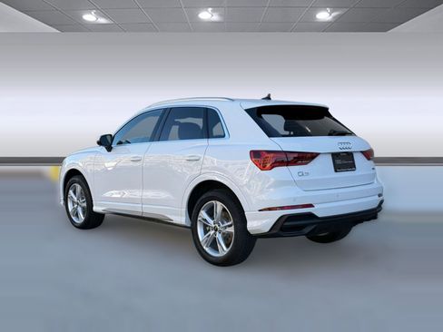 Used 2024 Audi Q3 2.0T Premium Plus w/ Premium Plus Package image 3