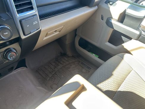 Used 2015 Ford F150 XLT w/ Equipment Group 302A Luxury image 7