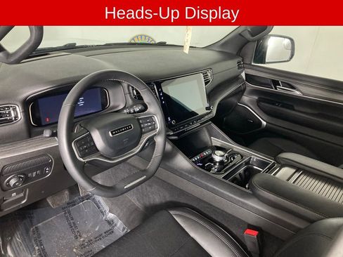 Used 2023 Jeep Wagoneer L Series III w/ Preferred Equipment Group image 14