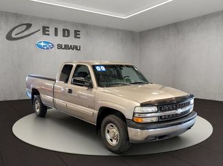 Used 2000 Chevrolet Silverado 2500 LS RWD video 1