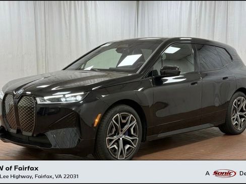 Used 2025 BMW iX M60 image 1