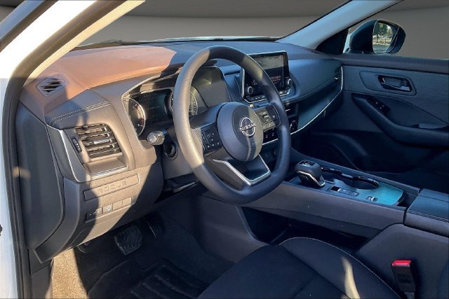 Certified 2023 Nissan Rogue S FWD image 11