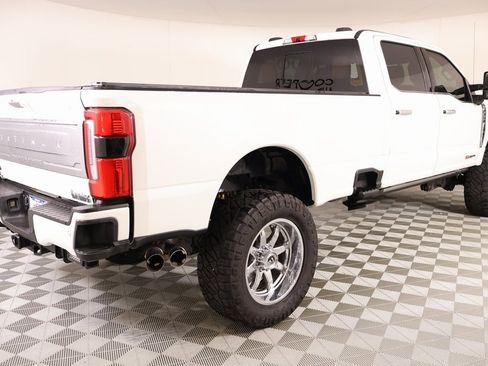 Used 2024 Ford F350 Platinum w/ FX4 Off-Road Package image 21