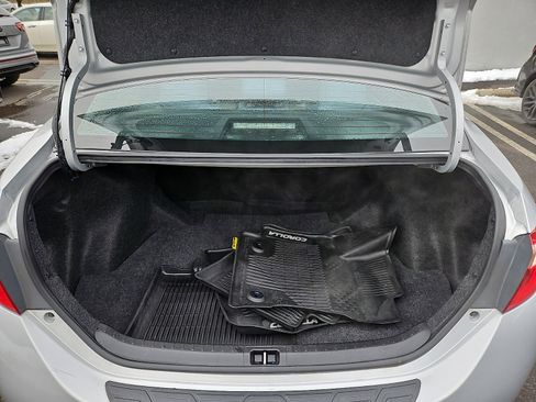 Used 2019 Toyota Corolla LE image 28