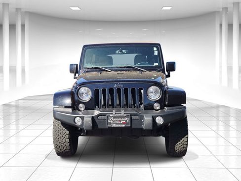 Used 2016 Jeep Wrangler Unlimited Sahara image 8