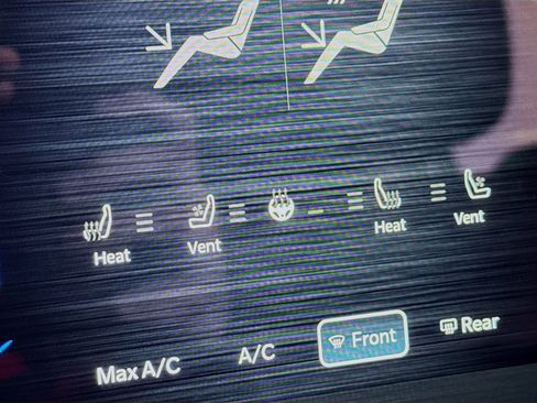 Used 2022 RAM 3500 Laramie image 4