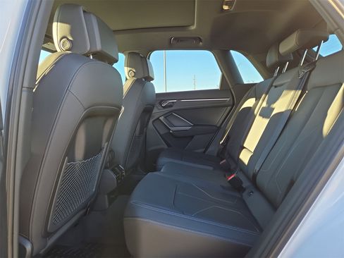New 2025 Audi Q3 2.0T Premium image 13