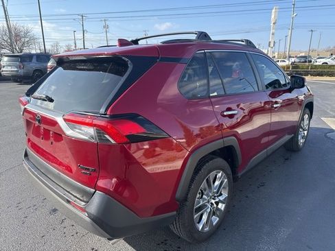 Used 2019 Toyota RAV4 Limited image 15
