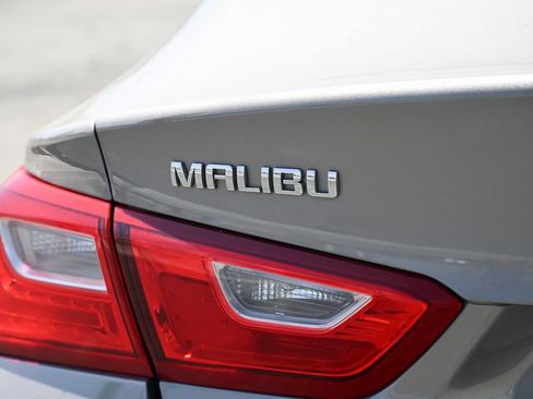 Used 2023 Chevrolet Malibu LT FWD image 13