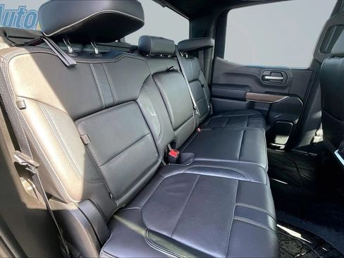 Used 2019 Chevrolet Silverado 1500 High Country w/ High Country Premium Package AWD/4WD image 31