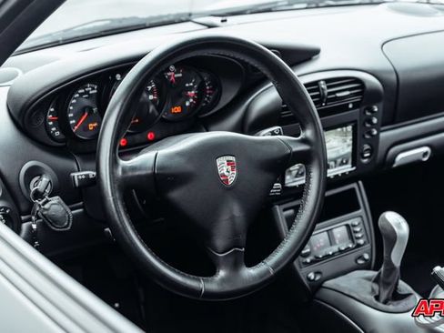 Used 2004 Porsche 911 Carrera RWD image 6