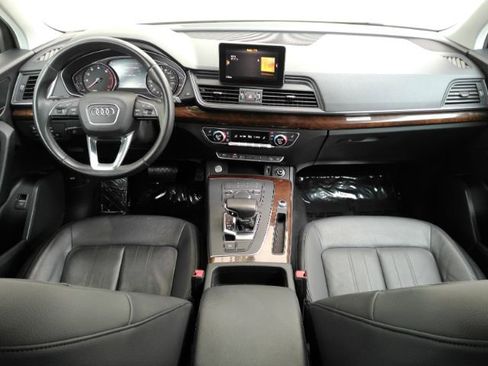 Used 2020 Audi Q5 2.0T Premium AWD/4WD image 3