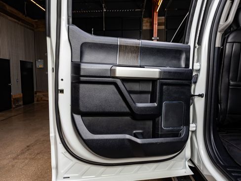 Used 2021 Ford F250 Lariat image 37