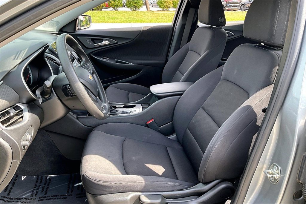 Used 2023 Chevrolet Malibu LS FWD image 15