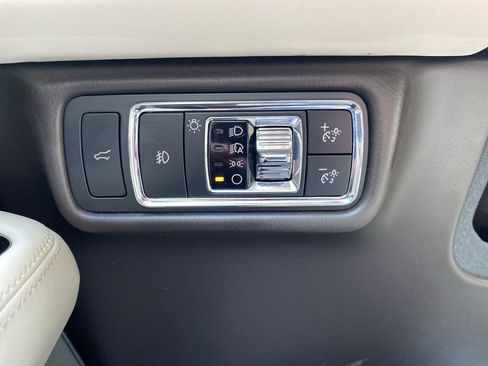 Used 2023 Lincoln Aviator Black Label w/ Dynamic Handling Package AWD/4WD image 33