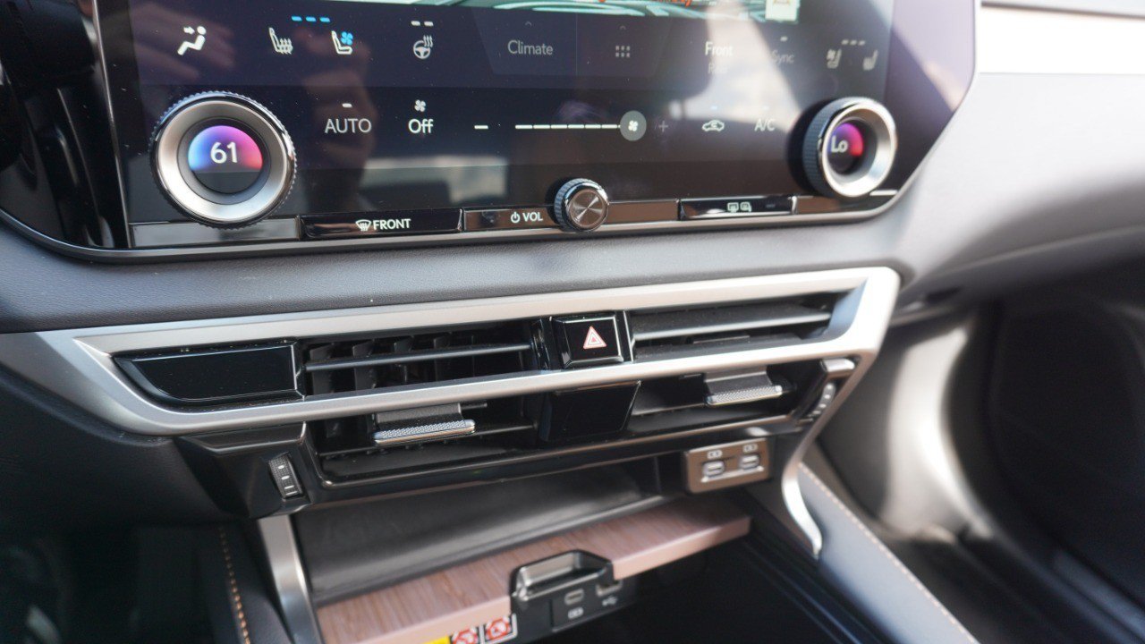 Certified 2024 Lexus RX 350 Premium w/ Accessory Package (Z1) FWD image 18