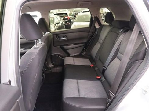 Certified 2024 Nissan Rogue SV image 10