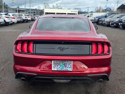 Used 2018 Ford Mustang Coupe image 8