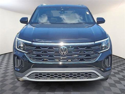 New 2025 Volkswagen Atlas Cross Sport SE image 2