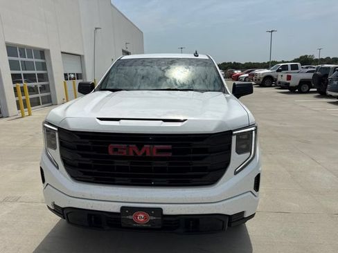 Used 2025 GMC Sierra 1500 Pro w/ Graphite Edition AWD/4WD image 8