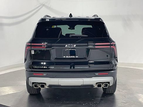 Used 2025 Chevrolet Traverse LT AWD/4WD image 12