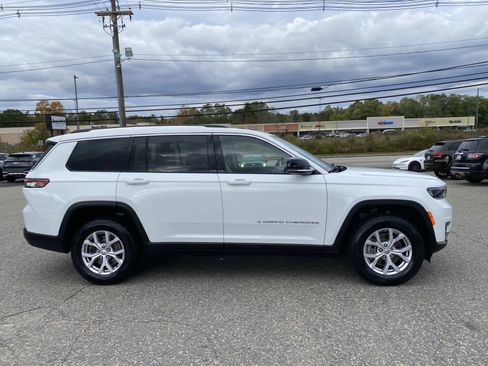 Certified 2022 Jeep Grand Cherokee L Limited image 2