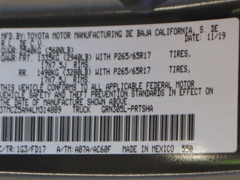 Used 2020 Toyota Tacoma TRD Sport AWD/4WD image 49