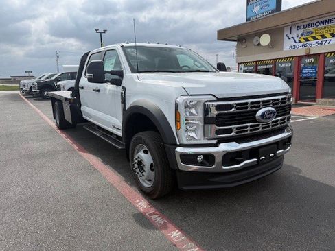 New 2026 Ford F550 4x4 Crew Cab image 4