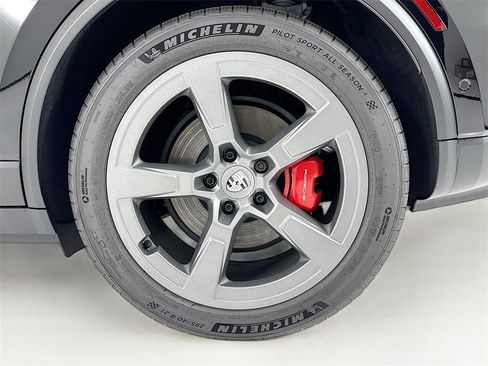 New 2025 Porsche Macan 4S Electric image 32