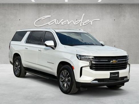 Used 2021 Chevrolet Suburban LT image 2