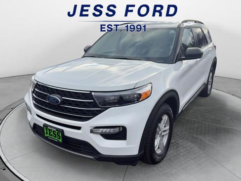 Used 2024 Ford Explorer XLT w/ Equipment Group 202A image 6