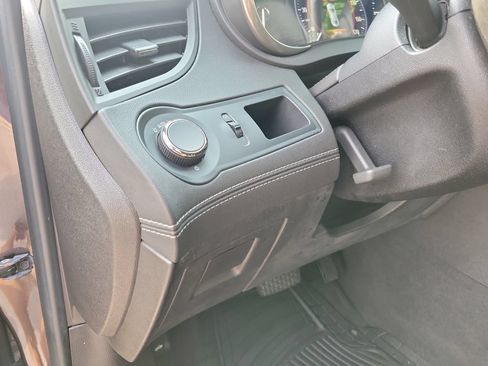 Used 2014 Buick LaCrosse Leather FWD image 25
