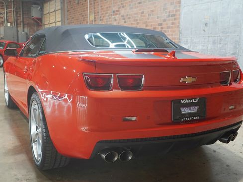 Used 2013 Chevrolet Camaro SS w/ RS Package RWD image 10