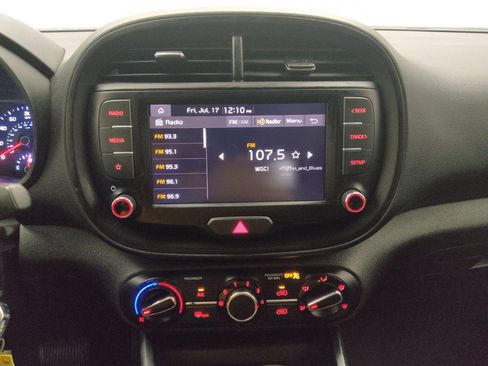 Used 2022 Kia Soul LX w/ Technology Package FWD image 25