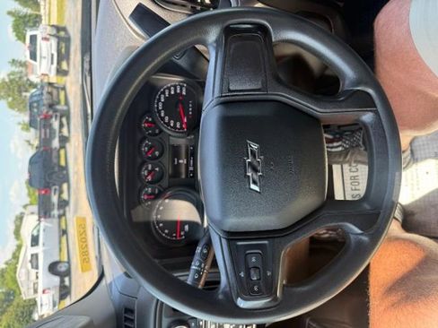 Used 2019 Chevrolet Silverado 1500 Custom Trail Boss image 48