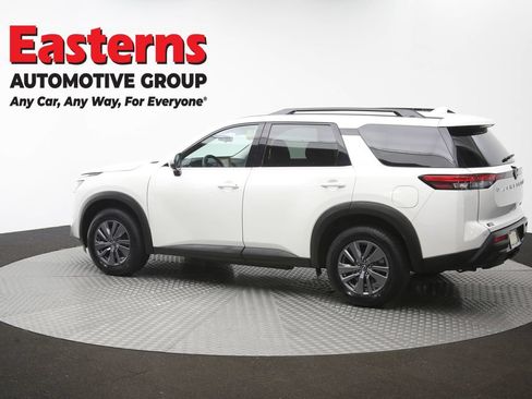 Used 2023 Nissan Pathfinder SV w/ SV Premium Package AWD/4WD image 65