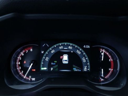 Certified 2025 Toyota RAV4 LE image 30