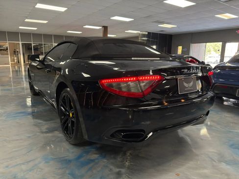 Used 2015 Maserati GranTurismo Sport RWD image 33