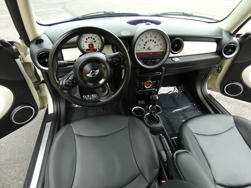 Used 2013 MINI Cooper Hardtop image 18