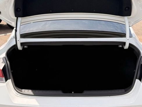 Used 2023 Hyundai Elantra SEL w/ Cargo Package FWD image 26