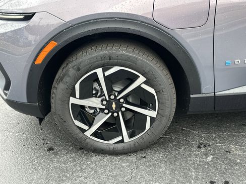 New 2026 Chevrolet Equinox EV LT image 12