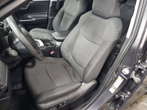 Used 2023 Toyota RAV4 XLE AWD/4WD image 8