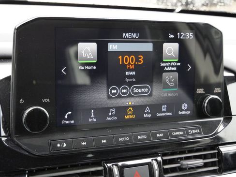 Used 2023 Nissan Pathfinder SL image 21