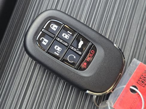 New 2026 Honda Odyssey Touring image 32