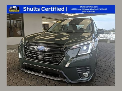 Used 2023 Subaru Forester Premium image 1