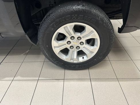 Used 2018 Chevrolet Silverado 1500 LT w/ All Star Edition AWD/4WD image 21