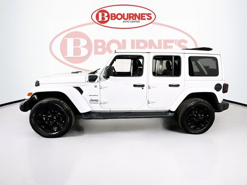 Used 2021 Jeep Wrangler Unlimited Sahara w/ Cold Weather Group image 9