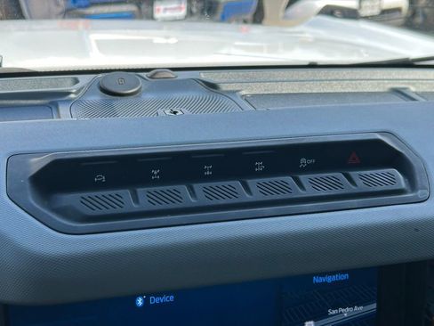 Used 2021 Ford Bronco Badlands image 36