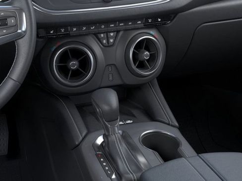 New 2025 Chevrolet Blazer LT w/ Sound & Technology Package image 23